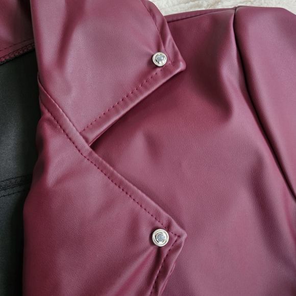 Elegant Burgundy Leather Jacket for Women - Picture 4 of 14